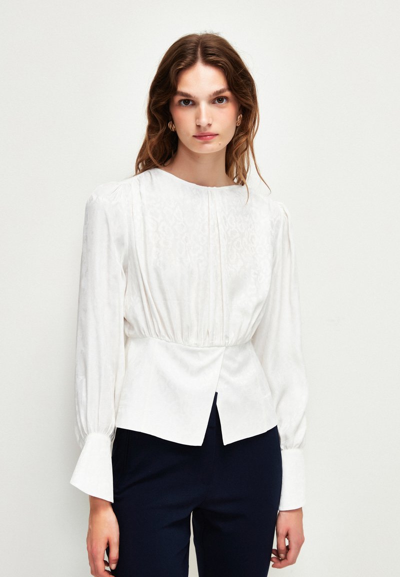 adL SHIRRED - Bluse - light beige