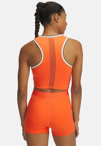 Under Armour RUN 96 - Top - fire