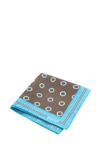 Fazzoletto da taschino con sfondo marrone, bordo blu con punti bianchi e pattern circolari blu e bianchi, piegato ordinatamente su una superficie bianca.