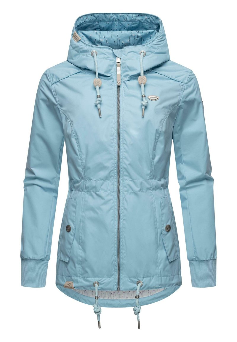 Ljust blå, vattentät jacka med dragkedja, justerbar huva, elastiska ärmslut, dragsko i midjan och två sidofickor. Slät textur.