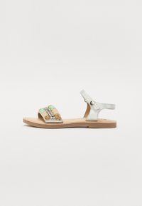 No seleccionado, plata