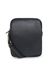 Borsa a tracolla in pelle scura, forma rettangolare, superficie testurizzata, chiusura con zip, tracolla regolabile con hardware in metallo, logo del marchio impressa sulla parte frontale.