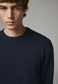 Next REGULAR FIT  - Strickpullover - navy blue