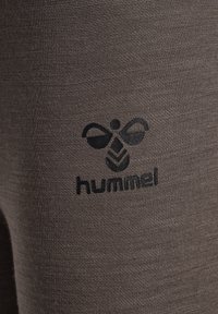 Hummel WINGO - Tights - major brown