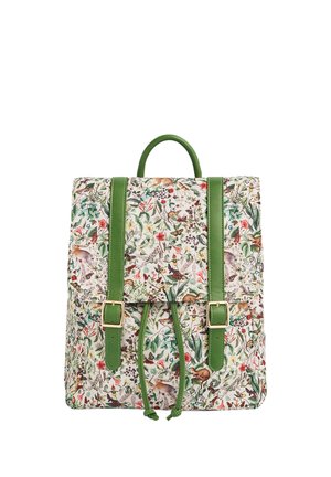 Batoh so zelenými popruhmi a zapínaním na spony, s detailnou botanickou potlačou zahŕňajúcou vtáky, zvieratá a farebné kvety na svetlom pozadí.