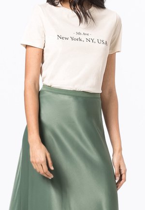 T-shirt med print - white