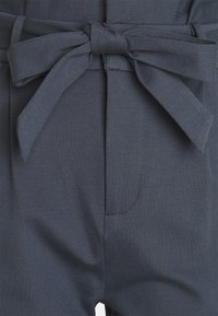 Vero Moda Tall VMEVA PAPERBAG - Calças - ombre blue