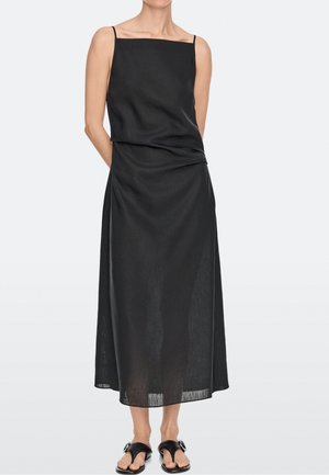 Massimo Dutti, Sandály s odděleným palcem - black