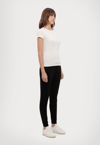 Armani Exchange T-shirt basic - optic white
