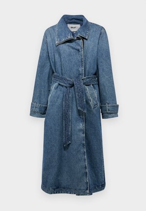 Denim trenchcoat in het blauw met een ceintuur in de taille, grote kraag, lange mouwen en gestikte details. Bevat zijzakken en heeft een rechte snit.
