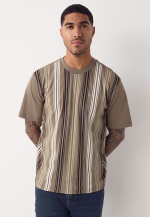 REGULAR FIT - VERTICAL STRIPE  - Potiskana majica - neutral brown