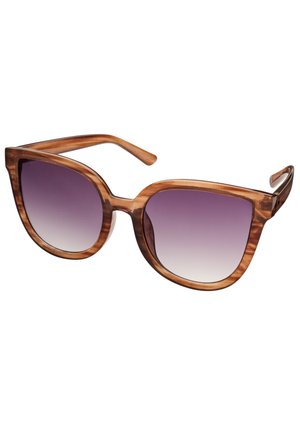 Gafas de sol de carey marrón con una montura gruesa, ligeramente sobredimensionada, que presentan lentes morados degradados y brazos rectos con una textura suave.