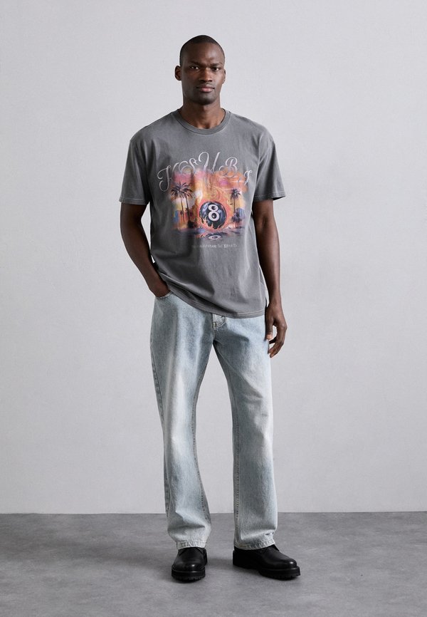 WORLD ORDER BIGGIE TEE - Print T-shirt3