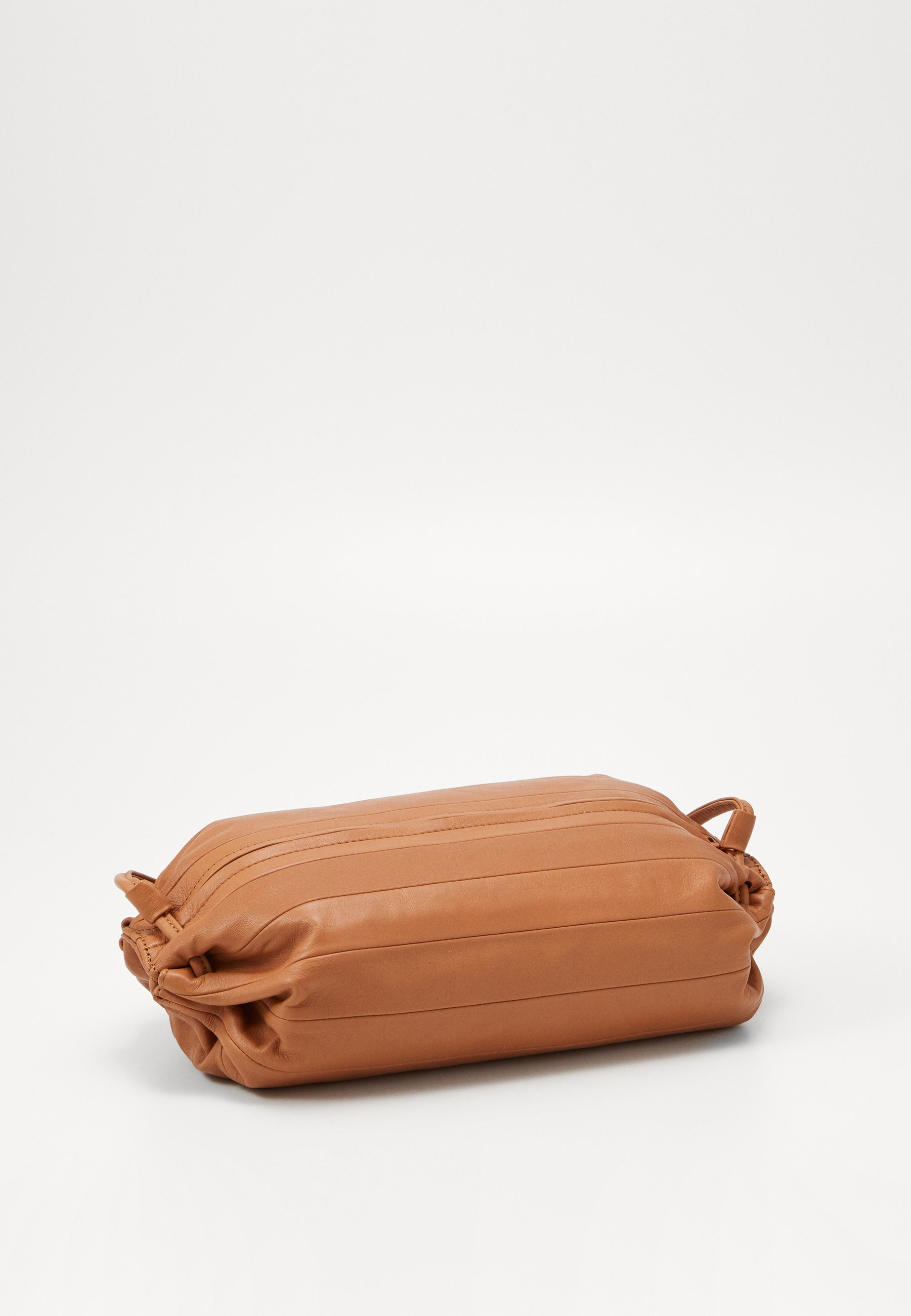Marimekko KARLA BAG Skulderveske golden brown Zalando.no Marimekko KARLA BAG Skulderveske golden brown Zalando.no