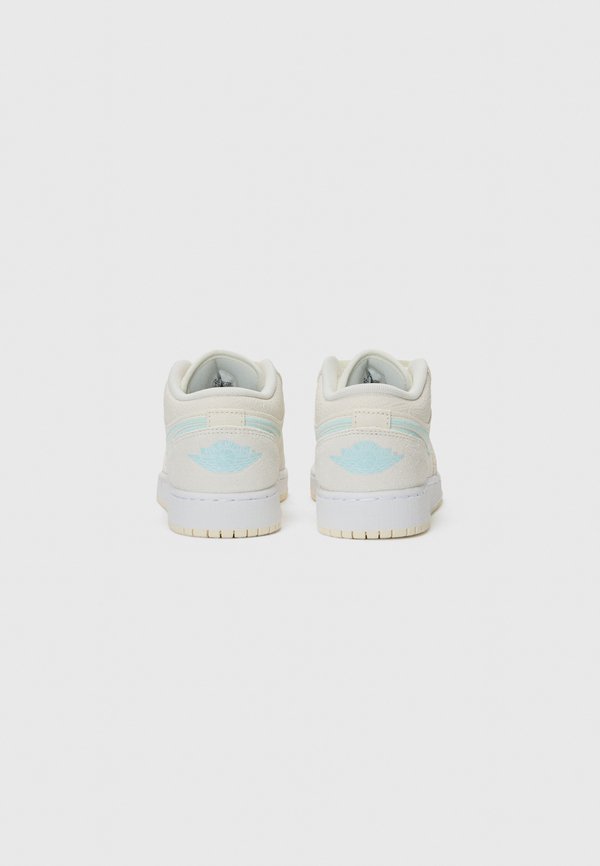 AIR JORDAN 1 LOW UNISEX - Trainers2