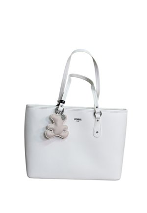 Borsa a mano bianca in pelle con doppi manici e un piccolo charm a forma di orsetto appeso a uno dei manici, marchio Pashbag Milano.