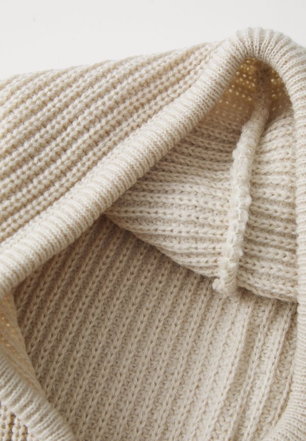 FEMALE SLOUCH BALACLAVA - Beanie2