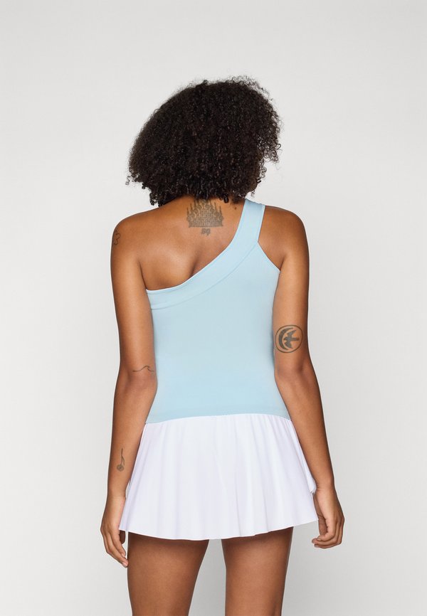 RENA  - Top - winter sky3