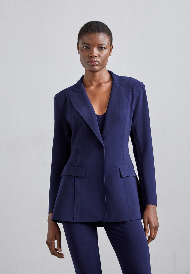 Norma Kamali SINGLE BREASTED BOY FIT RIDING JACKET - Manteau court - true navy