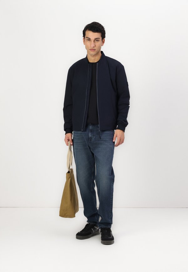 TECH  - Bomber Jacket - desert sky2