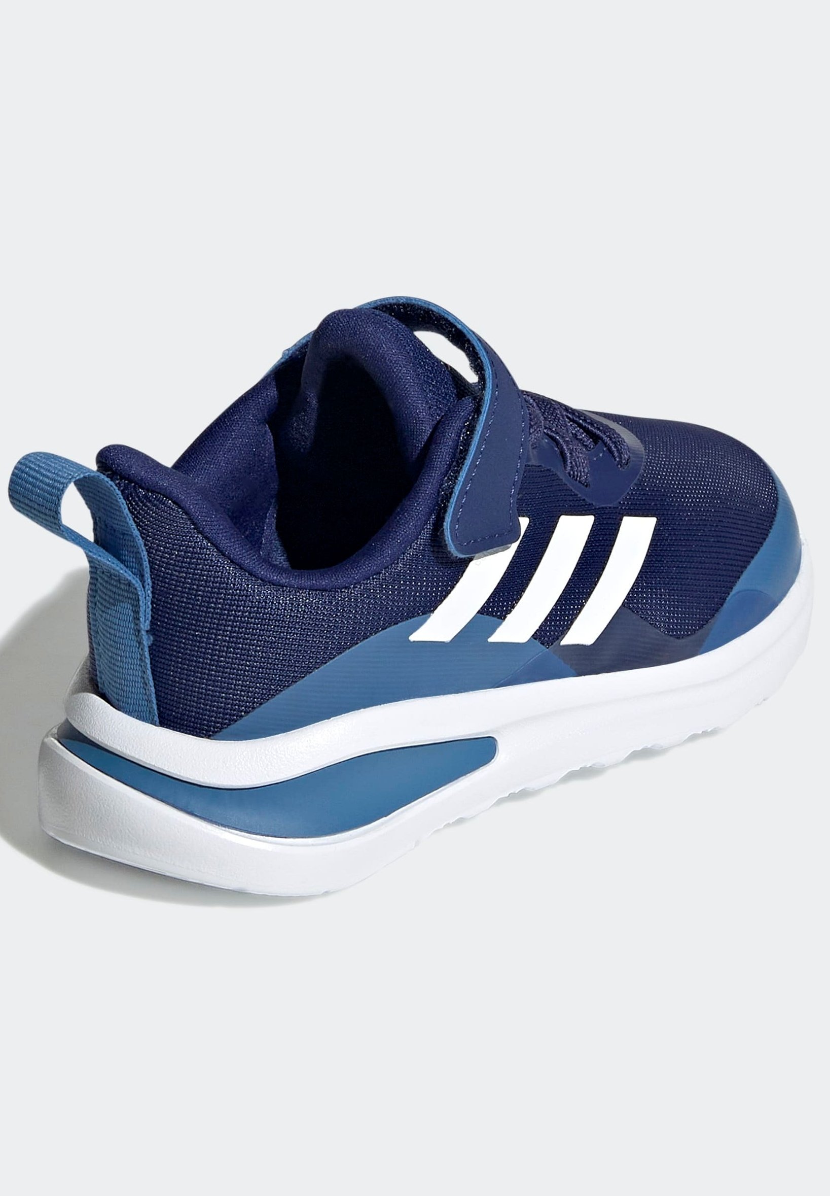 adidas cg3822