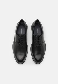 Tommy Hilfiger CORE SHOE - Derbies & Richelieus - black