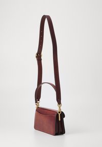 COACH SPAZZOLATO TABBY SHOULDER BAG 26 - Cross body bag - dark neutral