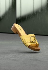 Sélectionné, yellow