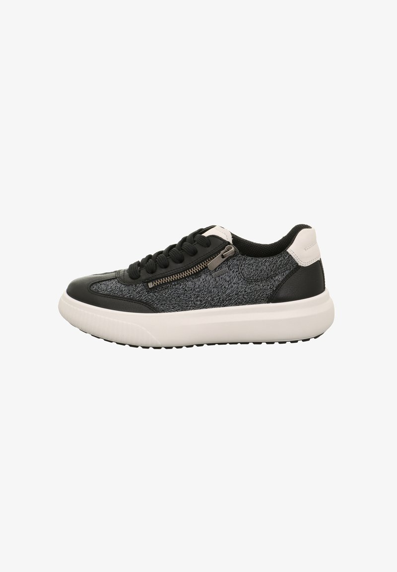 Schwarzer und grauer Sneaker mit strukturiertem Obermaterial, glatten Lederakzenten, einem Reißverschluss und einer dicken weißen Gummisohle.