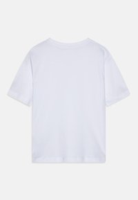 Thumbnail Image 2