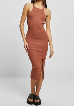 Pletené šaty - brown