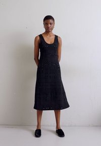 A.W.A.K.E. MODE WEAVED FITTED TANK DRESS - Koktélruha / Partiruha - black