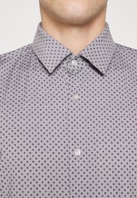 BOSS HANK KENT SLIM FIT - Camisa formal - silver