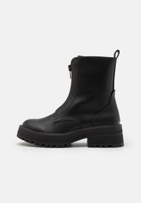 Platform ankle boots - black