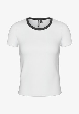 Λευκό ριμπ μπλουζάκι με στρογγυλή λαιμόκοψη που διαθέτει αντίθετη μαύρη περιγραφή. Βραχίονες κοντοί και εφαρμοστή γραμμή.