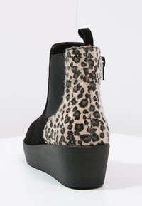 Tamaris Botines bajos - black