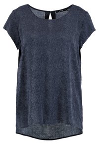 Tmavě modrá blůza s kr átkými rukávy, kulatým výstřihem a texturovaným povrchem s bílými puntíky. Vysoký-dolní lem s detaily ve tvaru klíčové dírky vzadu.