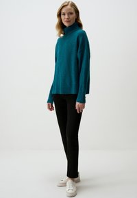 Thumbnail Image 2