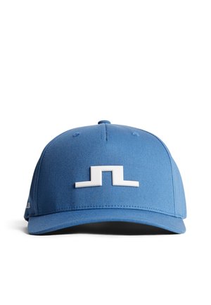 Blaue Baseballkappe mit weißem abstraktem geometrischem Logo, das mittig auf dem Vorderteil platziert ist, vor weißem Hintergrund.
