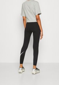 Nike Sportswear Leggings - Byxor - black