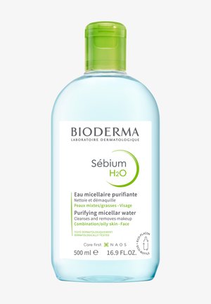 Bioderma Sébium H2O, 500 ml. Klare Plastikflasche mit grünem Verschluss. Etikett in Weiß und Grün mit Angaben zum Produkttyp und zur Anwendung bei fettiger Haut.