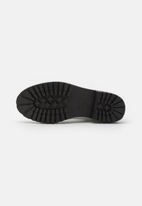 Walk London LUCINDA HIKER  - Botins de atacadores - white tumbled