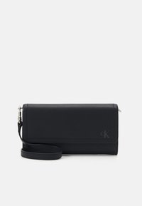 Calvin Klein Jeans BLOCK LONGFOLD  - Torba preko tijela - black