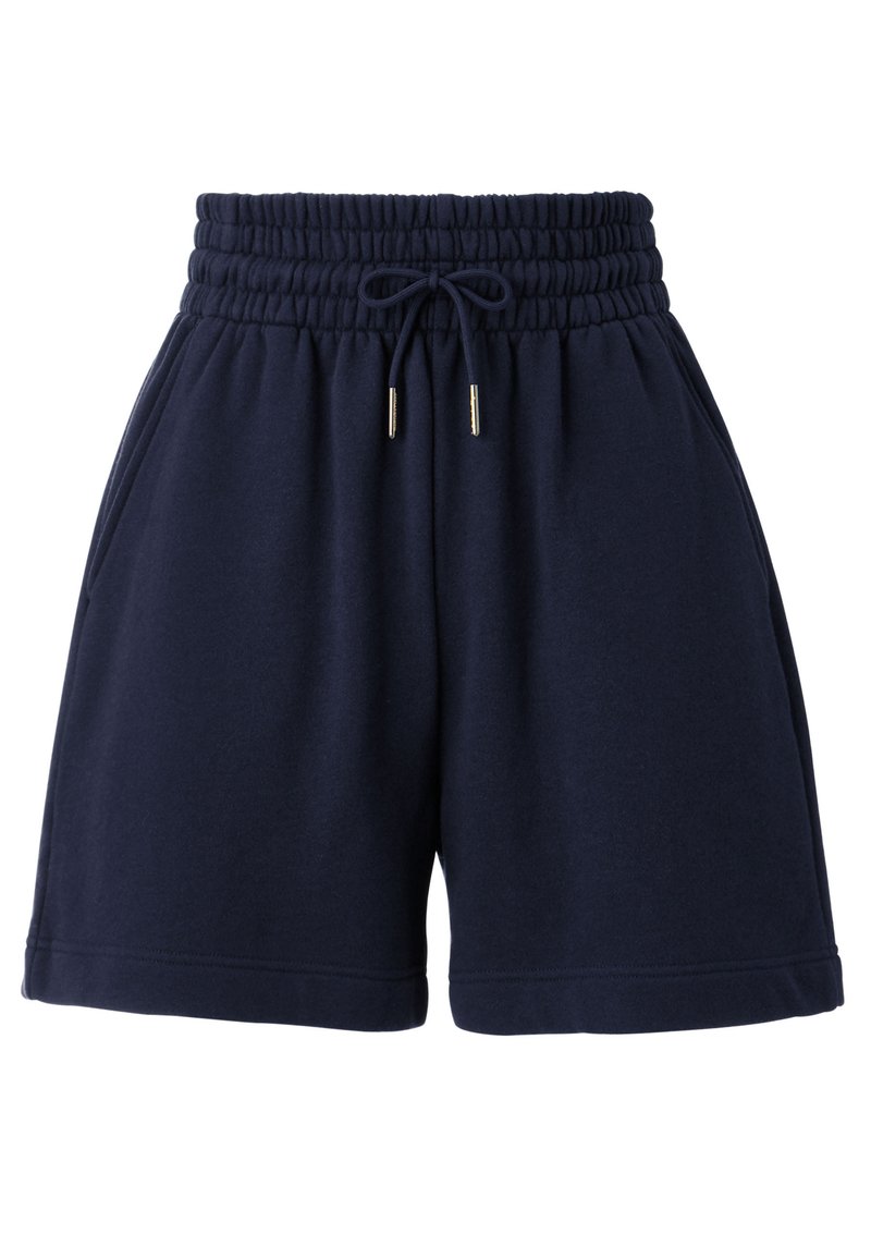 onitsuka tiger with shorts