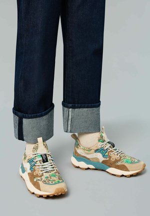 Sneakers laag - hellbraun