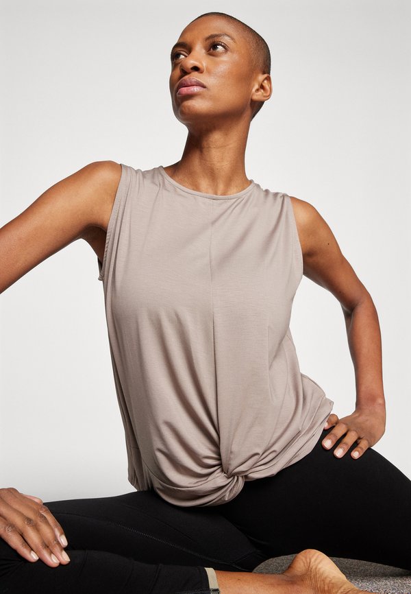 TWISTED - Top - cacao2