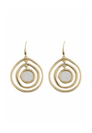 Ohrhänger in Goldton mit drei konzentrischen, unregelmäßigen kreisförmigen Ringen und einem kleinen runden Spiegel in der Mitte jedes einzelnen.