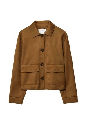 Veste courte en daim marron avec un col pointu, deux poches avant et des boutons arrondis. Texture lisse et design structuré.