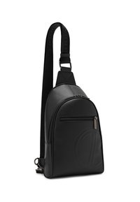 Schwarzer Leder-Rucksack mit runder Form, ausgestattet mit einer vorderen Reißverschlusstasche, geprägtem Logodetail und einem strukturierten Schultergurt.