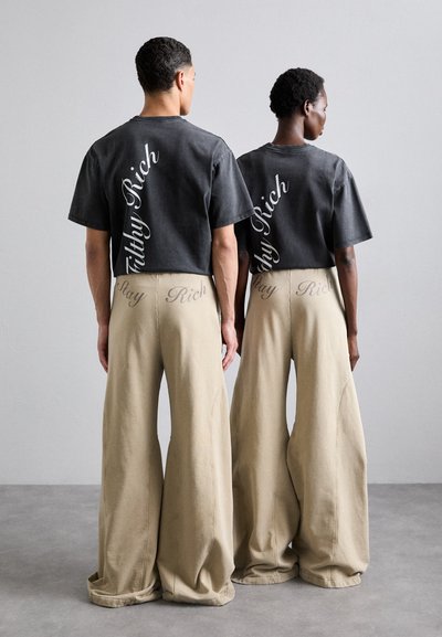 AVAVAV TRACK PANT UNISEX - Pantalones deportivos - beige